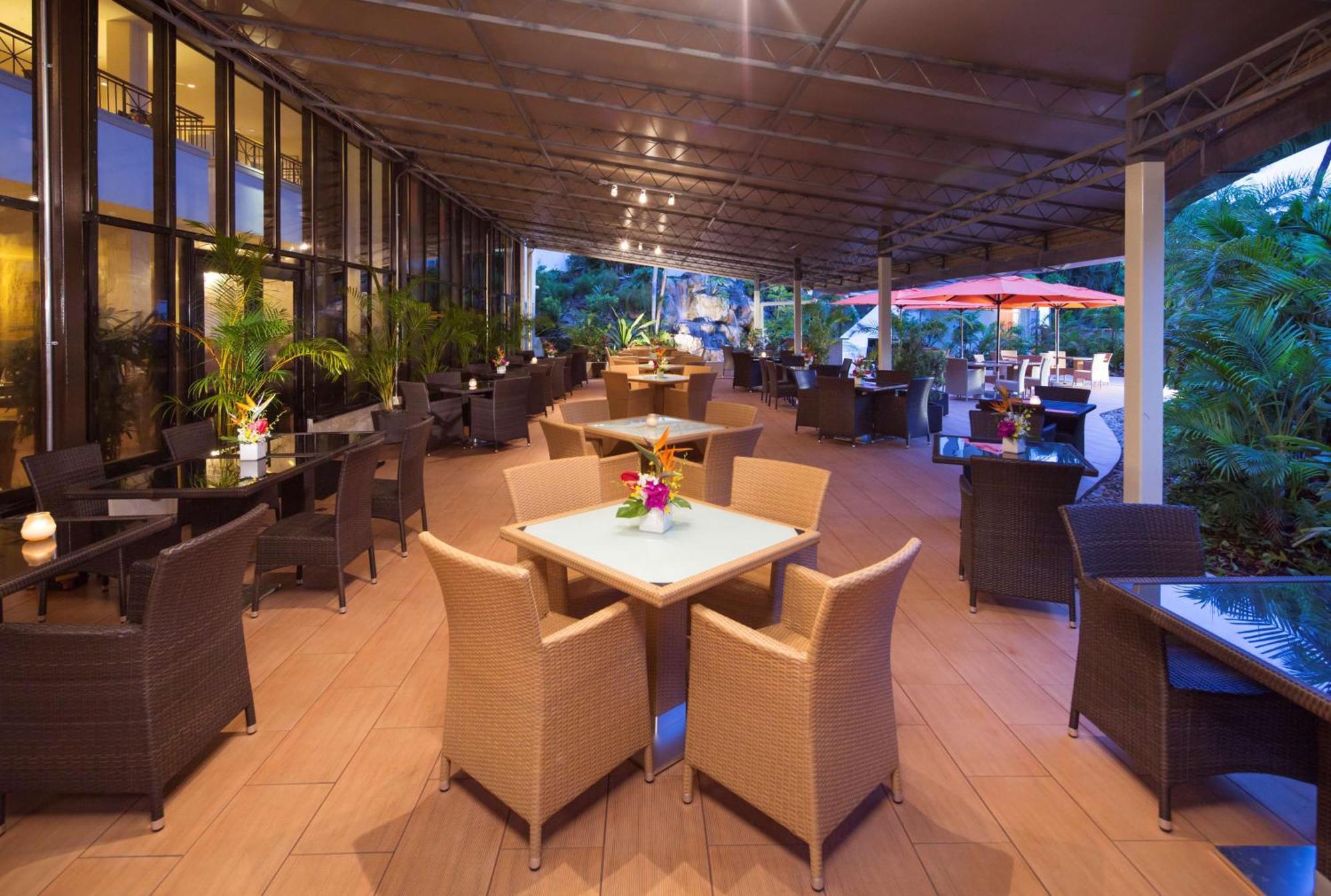 Hilton Guam Resort & Spa Tumon Esterno foto