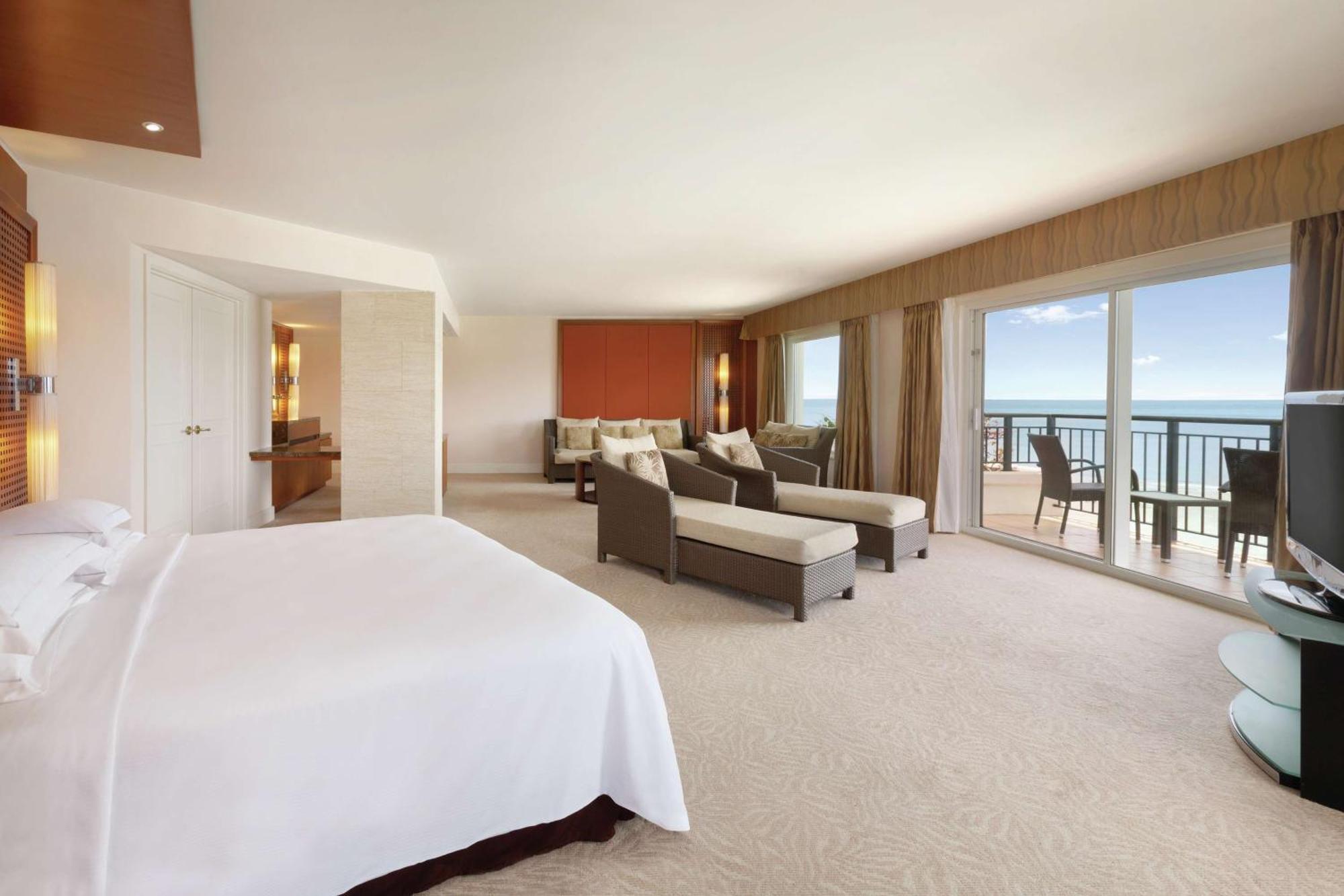 Hilton Guam Resort & Spa Tumon Esterno foto